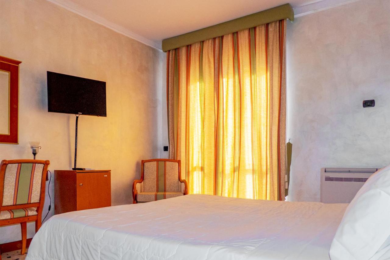 Hotel Astoria Fermo Ngoại thất bức ảnh