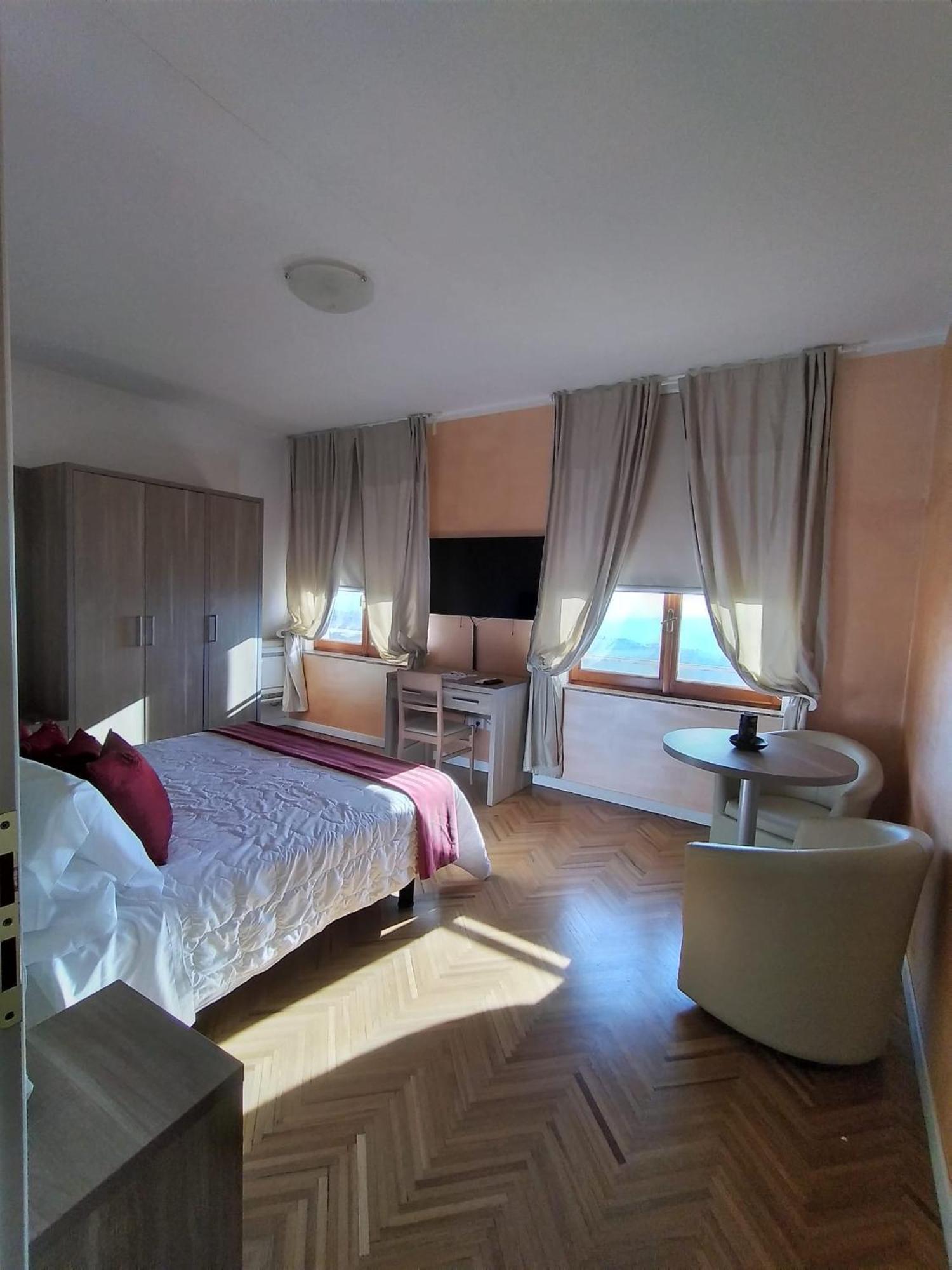 Hotel Astoria Fermo Ngoại thất bức ảnh